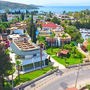 4* Hotel Bitez Garden Life -
